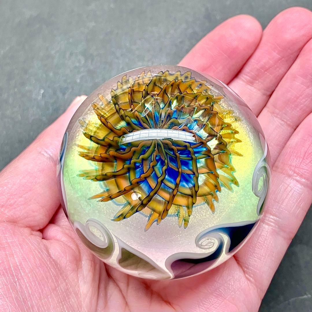 ボロシリケイト　ガラス　マーブル　大村欣央　作家　オブジェ　宇宙　ペンダント