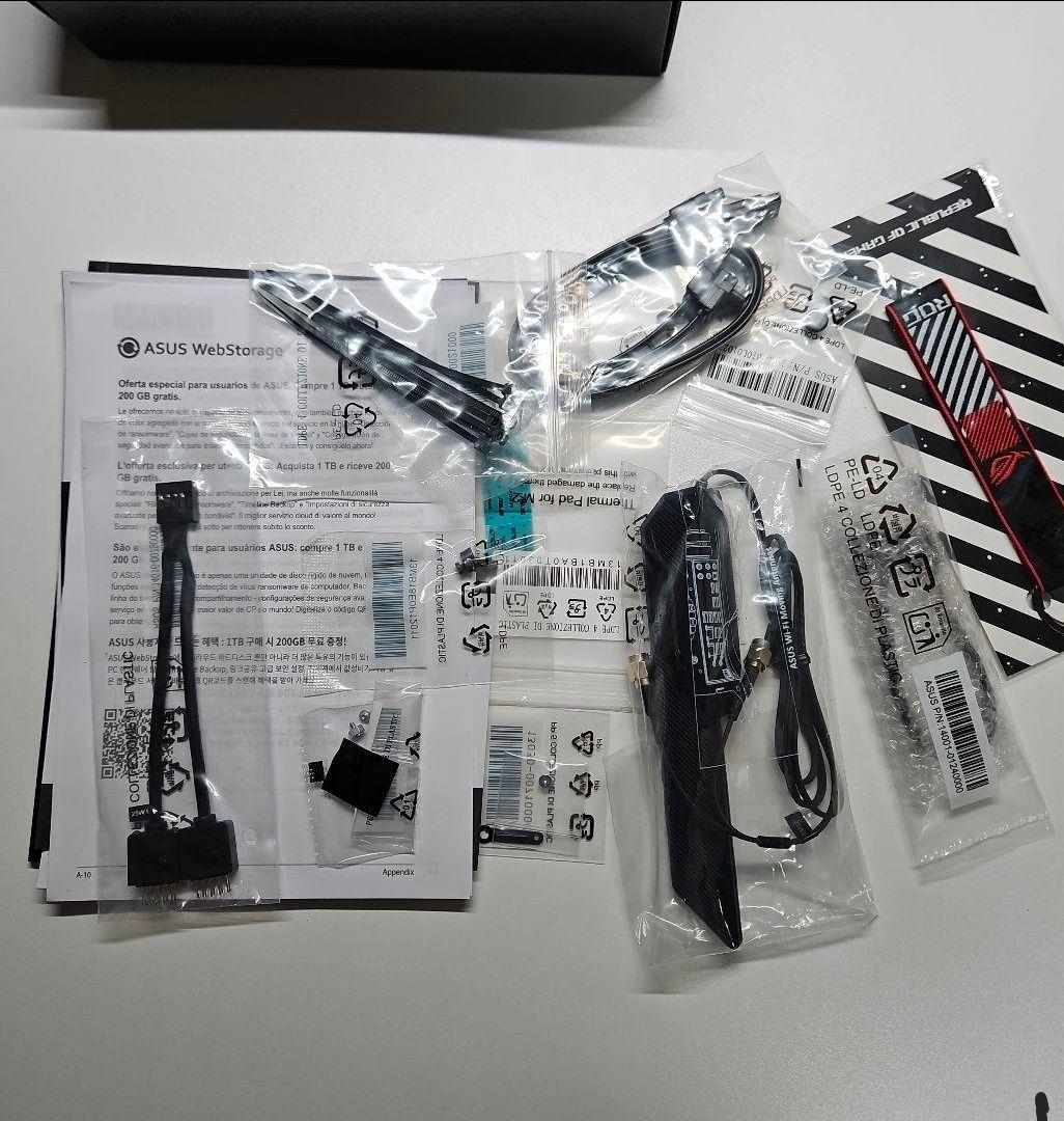 新品　ASUS ROG STRIX B650E-I GAMING WIFI