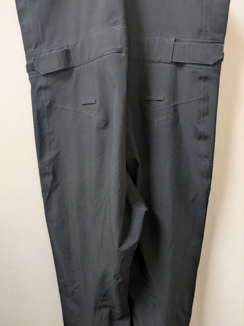 GOLDWIN　GORE-TEX3L（3レイヤー）ビブパンツ　Mサイズ