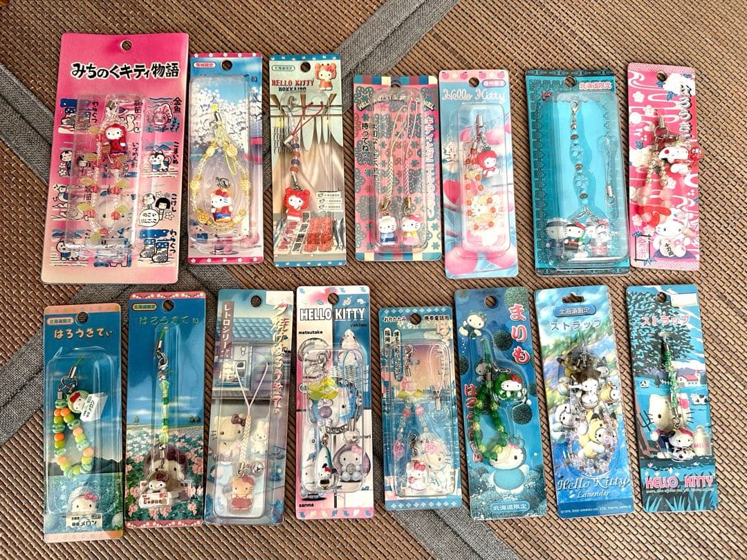 ご当地キティちゃんレアハローキティ ストラップセット 限定 15個まとめ売り