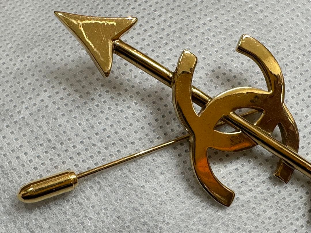 CHANEL シャネル　ココマーク　アローピンブローチ　ゴールド　ヴィンテージ