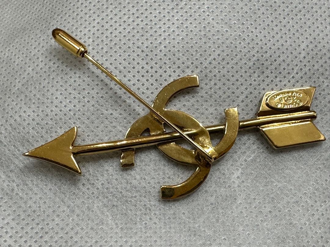 CHANEL シャネル　ココマーク　アローピンブローチ　ゴールド　ヴィンテージ