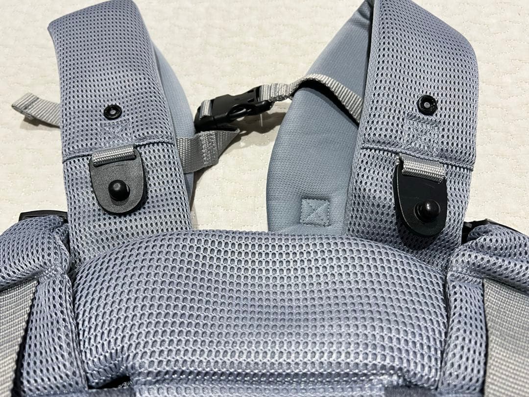 たぬき : アップリカ ラクリス 抱っこ紐 グレー