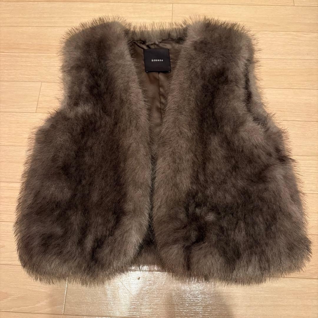 【美品　1度着用のみ】anuans ショートファーベスト　チャコールブラウン
