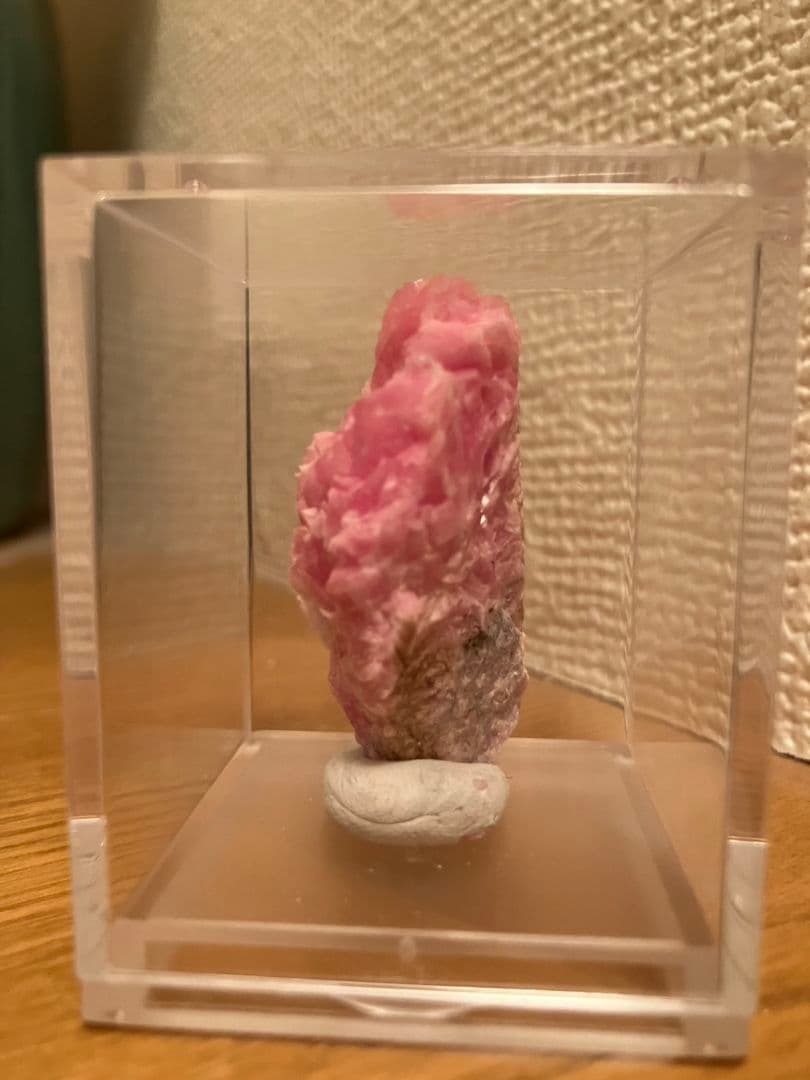 高品質、コレクションサイズ‼️北海道稲倉石鉱山産　ロードクロサイト原石