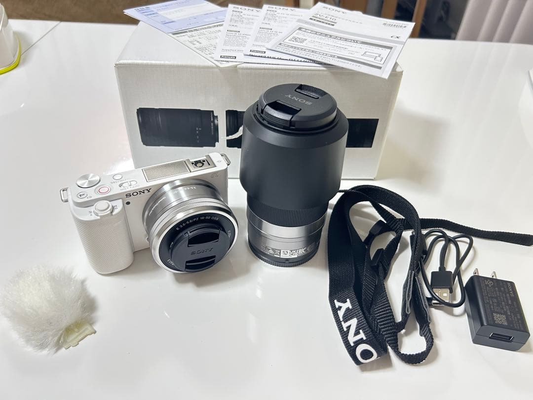 SONY ZV-E10 ダブルズームレンズキット 保証期間内 おまけ付 値下げ中