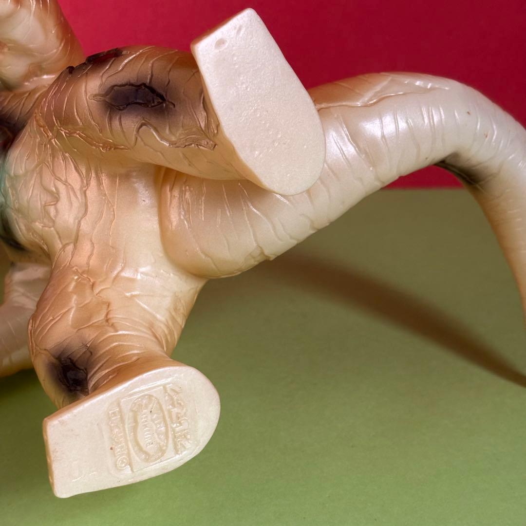 か*き様 ブルマァク　怪獣シリーズ エレキング　蓄光ゴールド