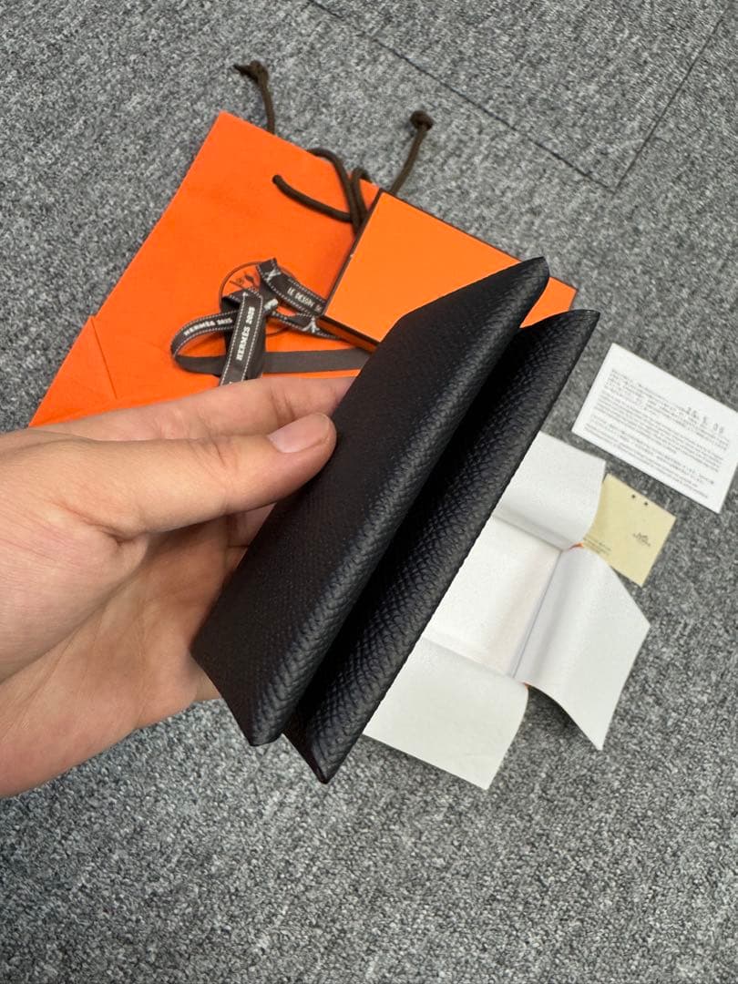 新品未使用 レア HERMES エルメス カルヴィ カードケース ブラック