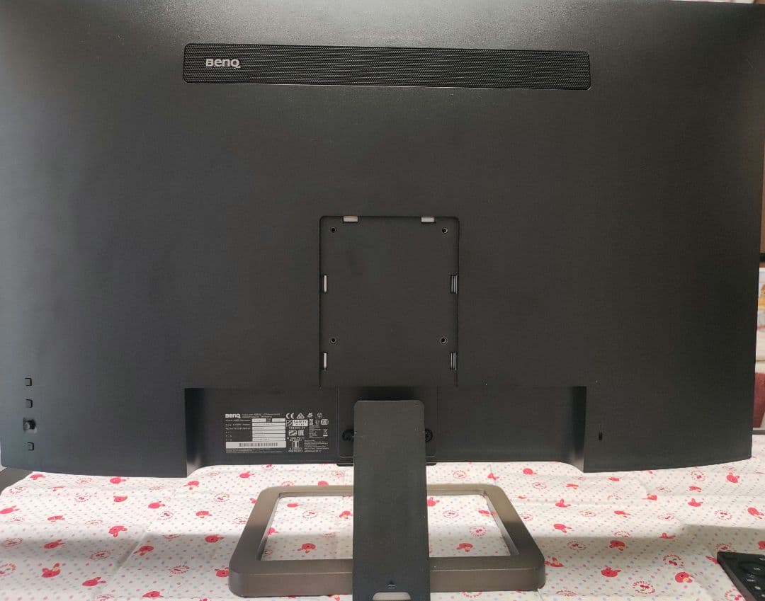 PC4Kモニター　BenQ ベンキュー EW3280U