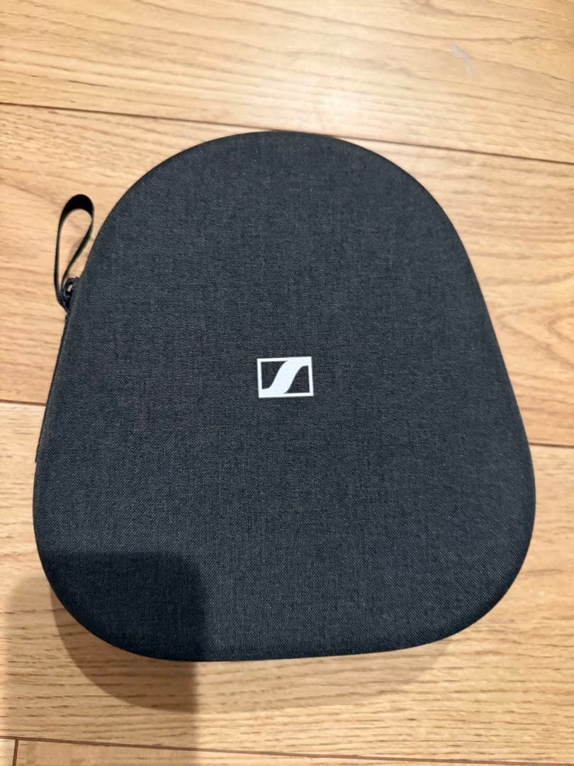 ヘッドホン Sennheiser MOMENTUM 4 Wireless black