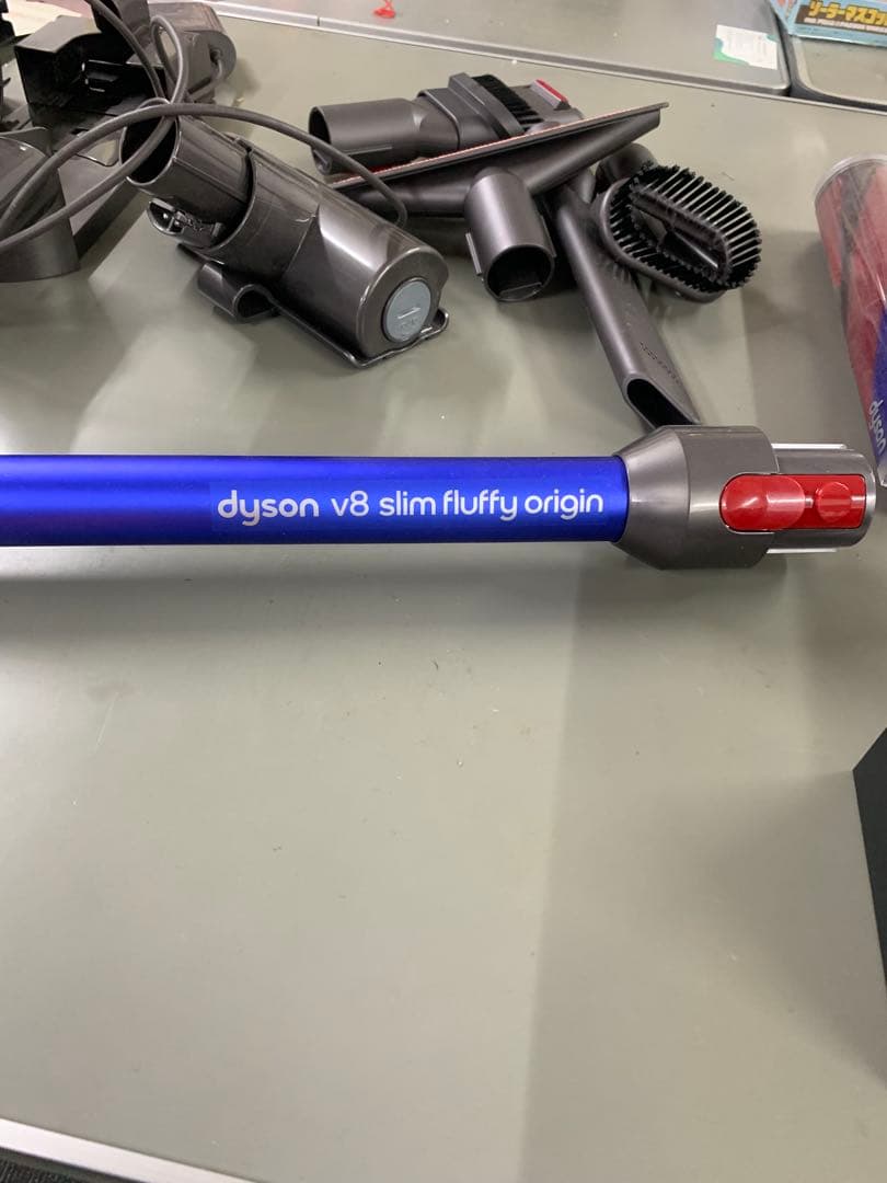 Dyson V8 Slim Fluffy SV10K ハンディクリーナー仕様