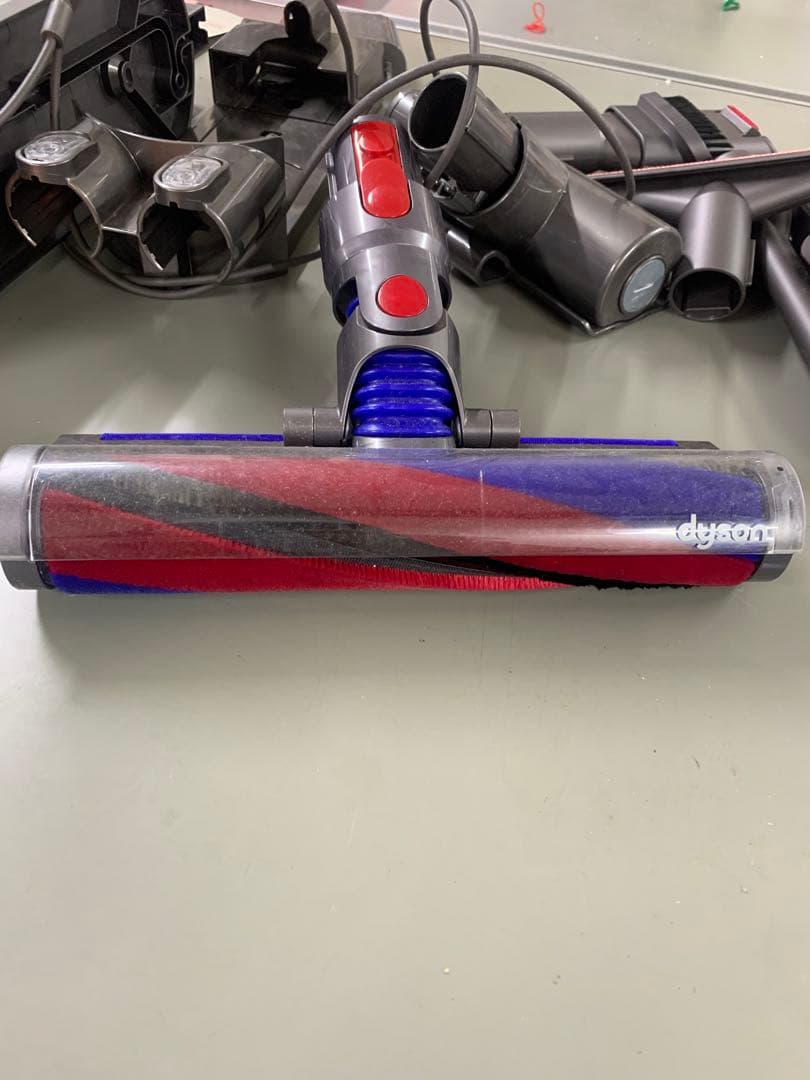 Dyson V8 Slim Fluffy SV10K ハンディクリーナー仕様