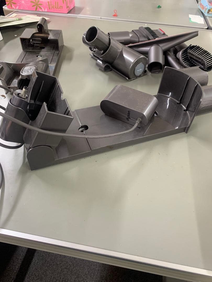 Dyson V8 Slim Fluffy SV10K ハンディクリーナー仕様