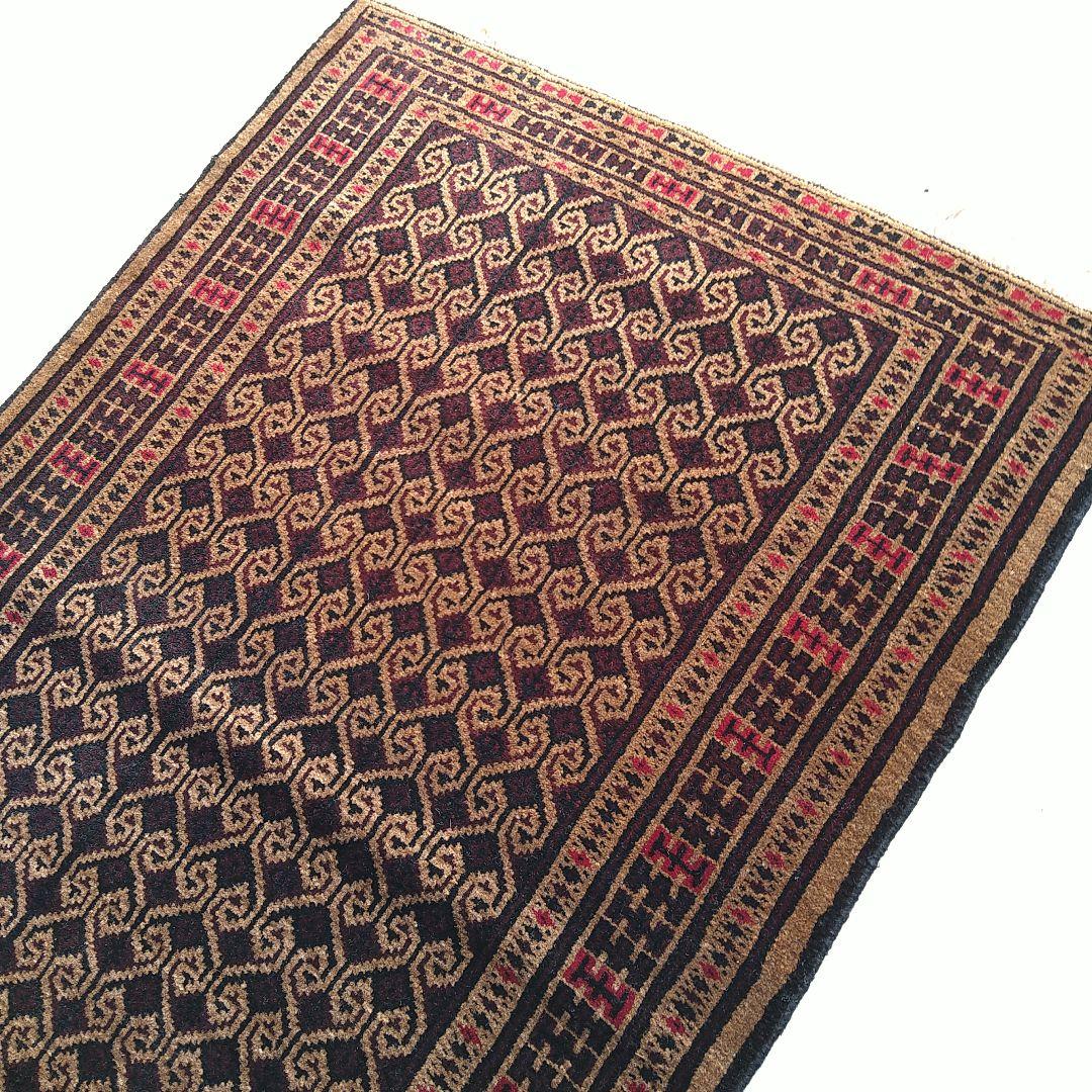 ヴィンテージ ペルシャ絨毯 130×86cm バルーチ こげ茶ベース 幾何学模様