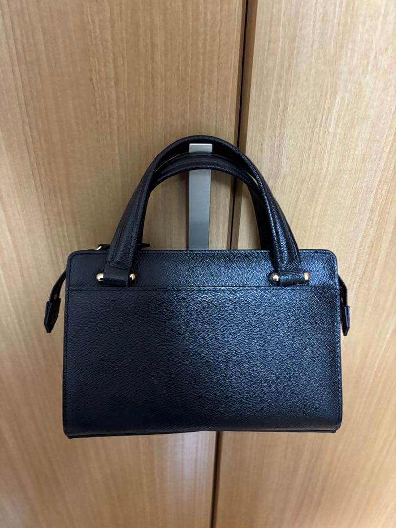 ELBAJAC ロゴ入り ブラックハンドバッグ