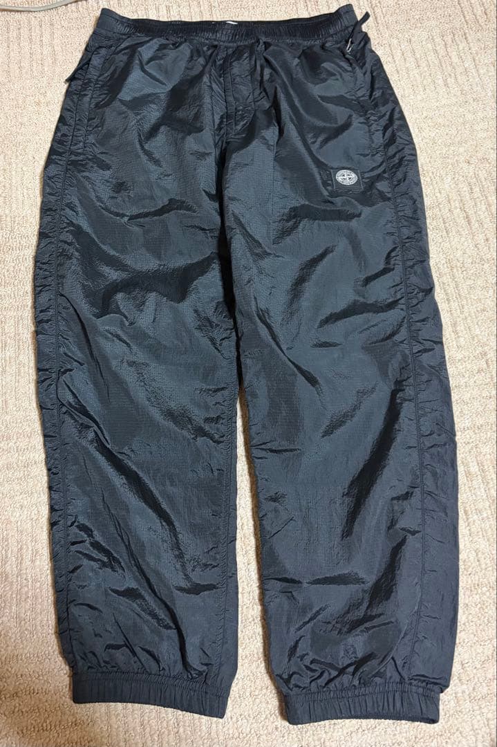 stone  NYLON L TRACK PANTS 黒