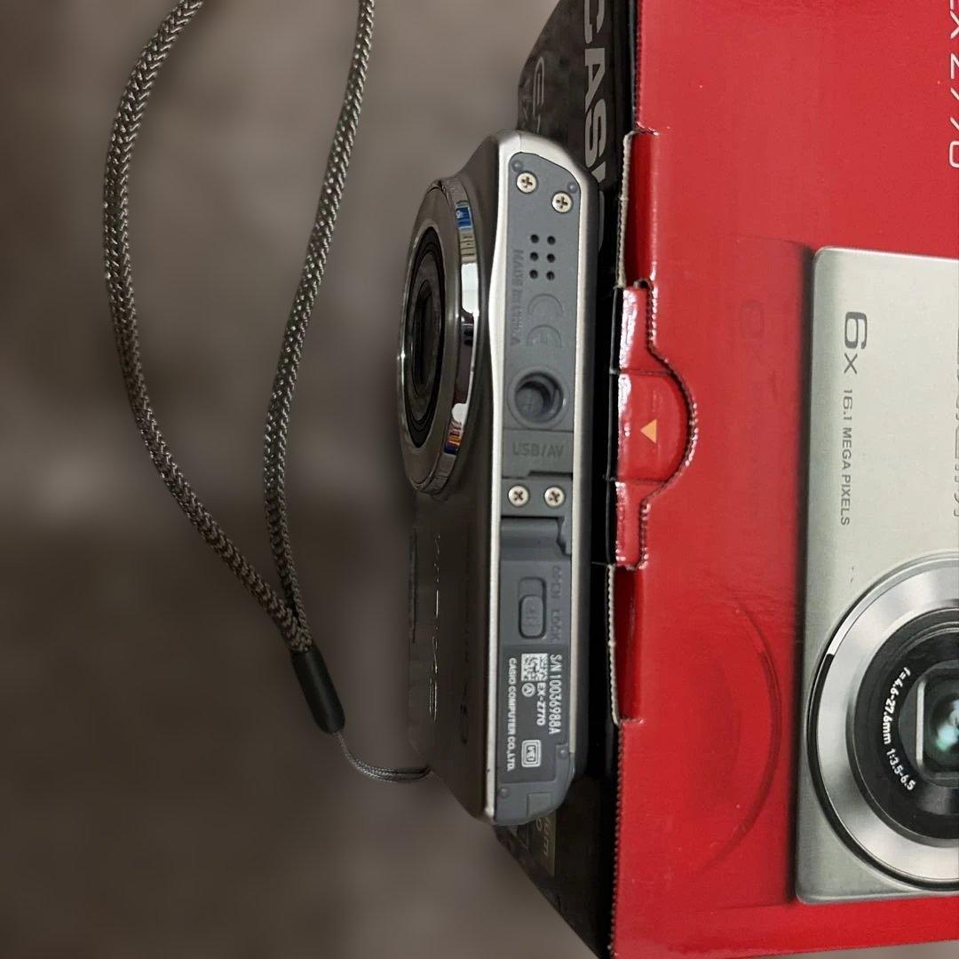 CASIO EXILIM EX-Z770 シルバー