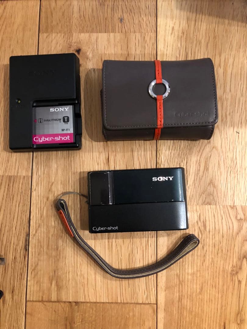 SONY デジカメ　サイバーショット