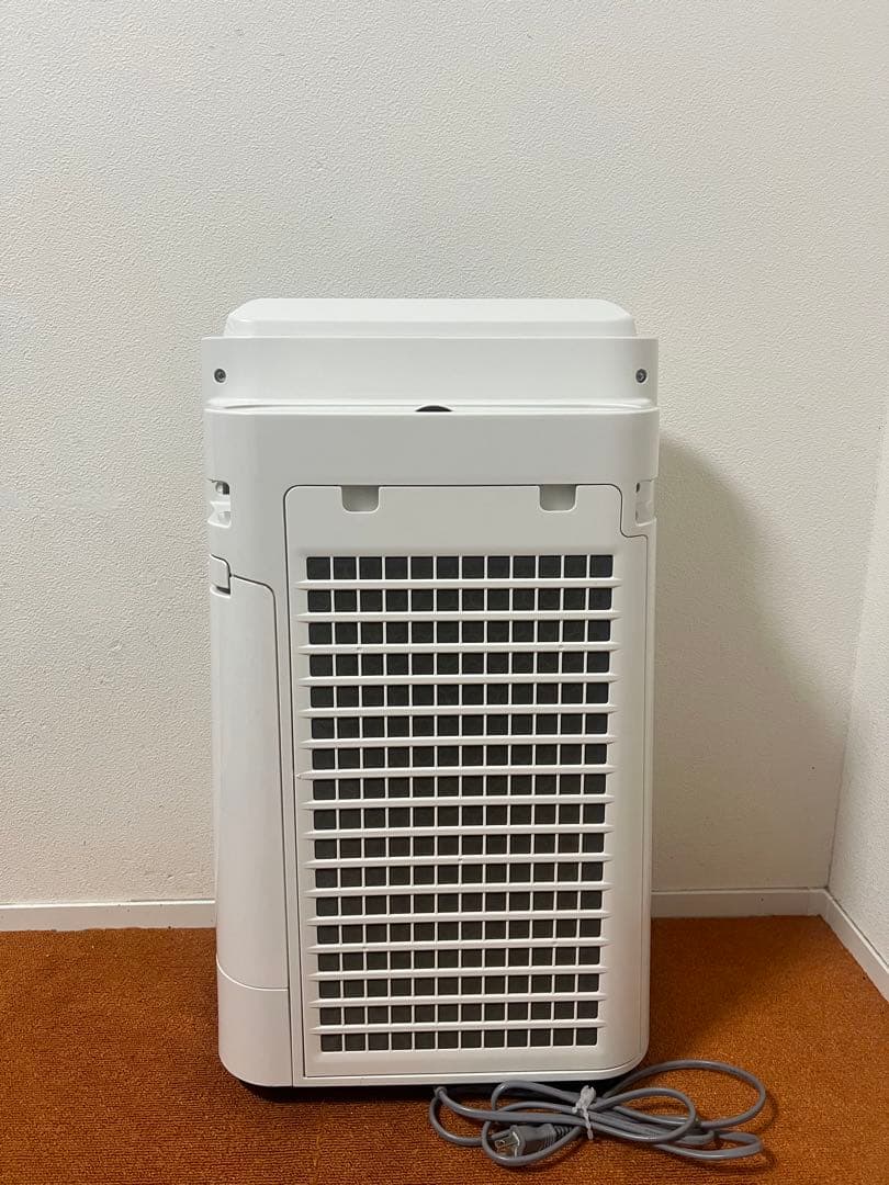 たけ Sharp 加湿空気清浄機 2022年製 KC-J50-W