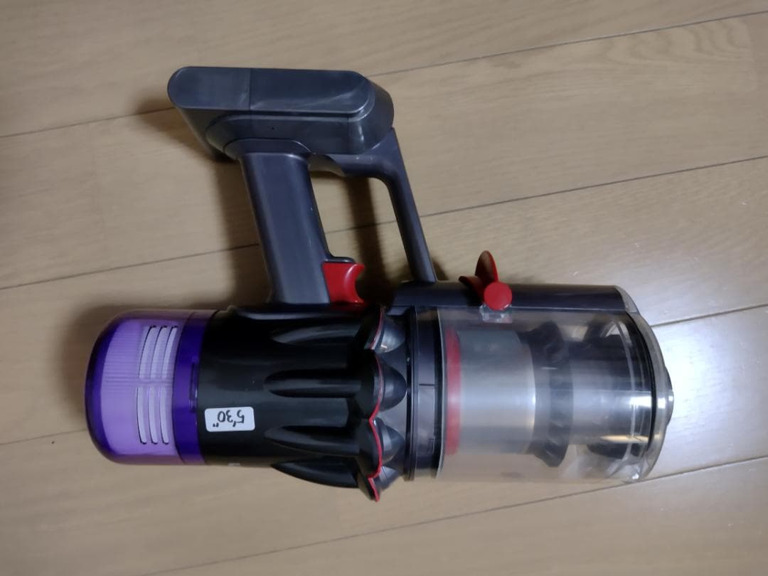 ダイソン★digital slim★SV18★バッテリー新品同等★スタンド付★1