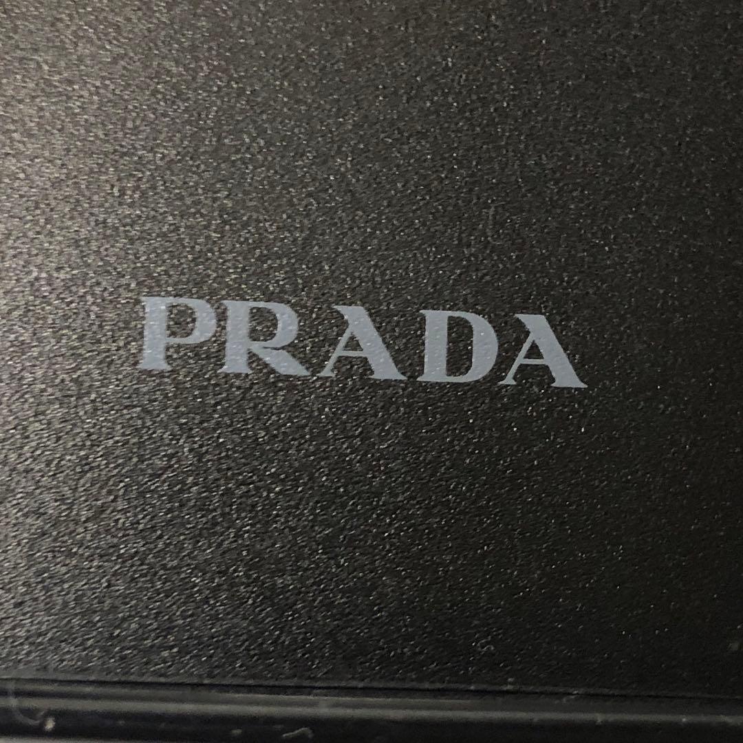 CBA03-10 プラダ トライアングル クリスタル iPhone13ケース