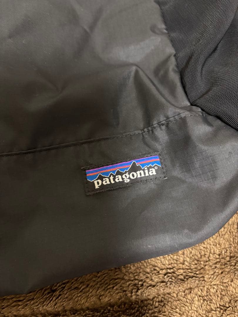 Patagonia ウルトラライトブラックホールトートパック 2way