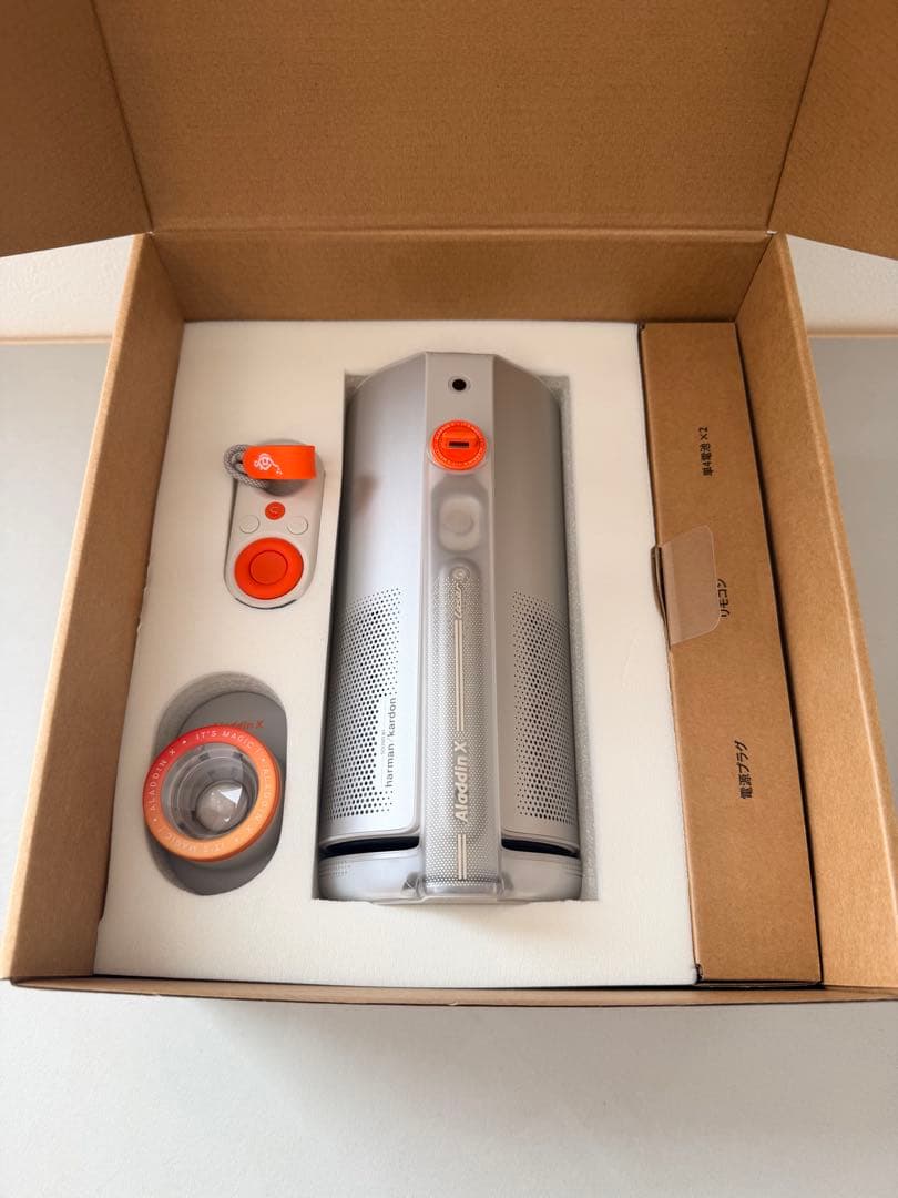 極美品！Aladdin Poca LaserフルHDレーザープロジェクター