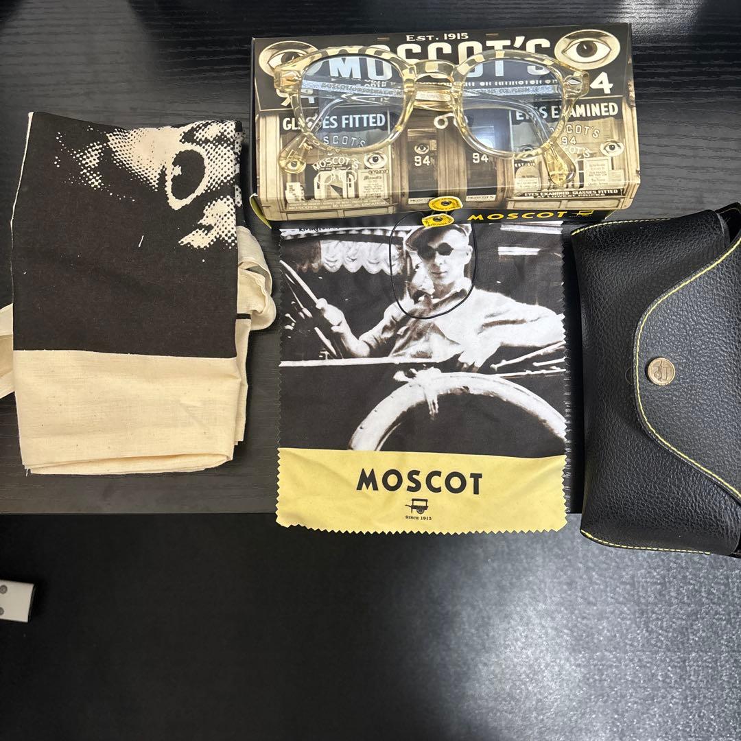 小物 MOSCOT