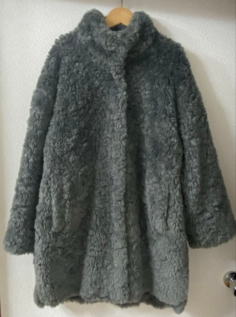 【three dots】Upcycled eco fur middle coat