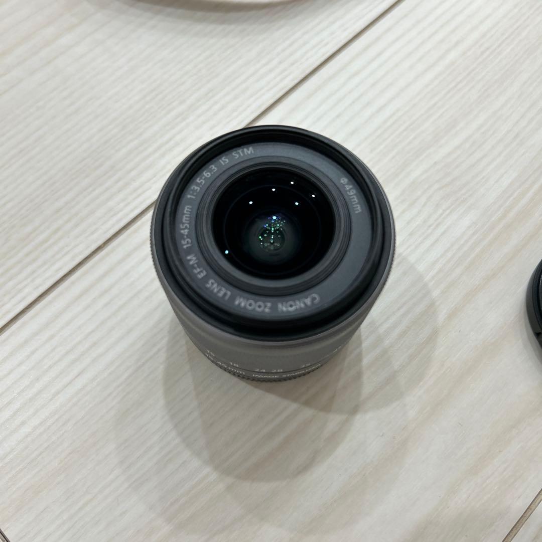 Canon EOS M100 ダブルレンズキット ホワイト