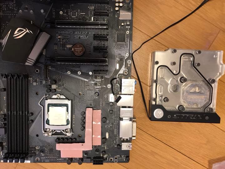 ASUS Z270+7700k+水枕