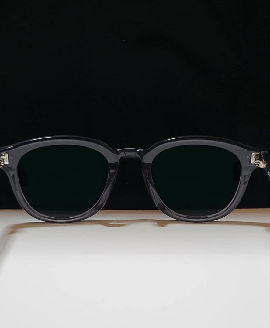 ◆GENTLE MONSTER◆サングラス　JADE　ケース付き