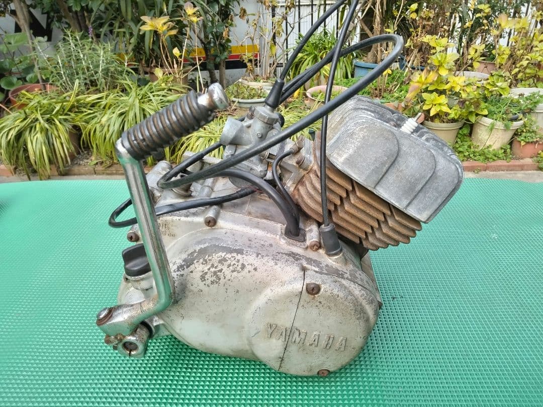 ヤマハRD50エンジン