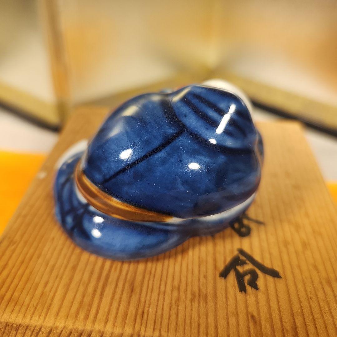 j*m様 十三代柿右衛門　狸形　香合　共箱