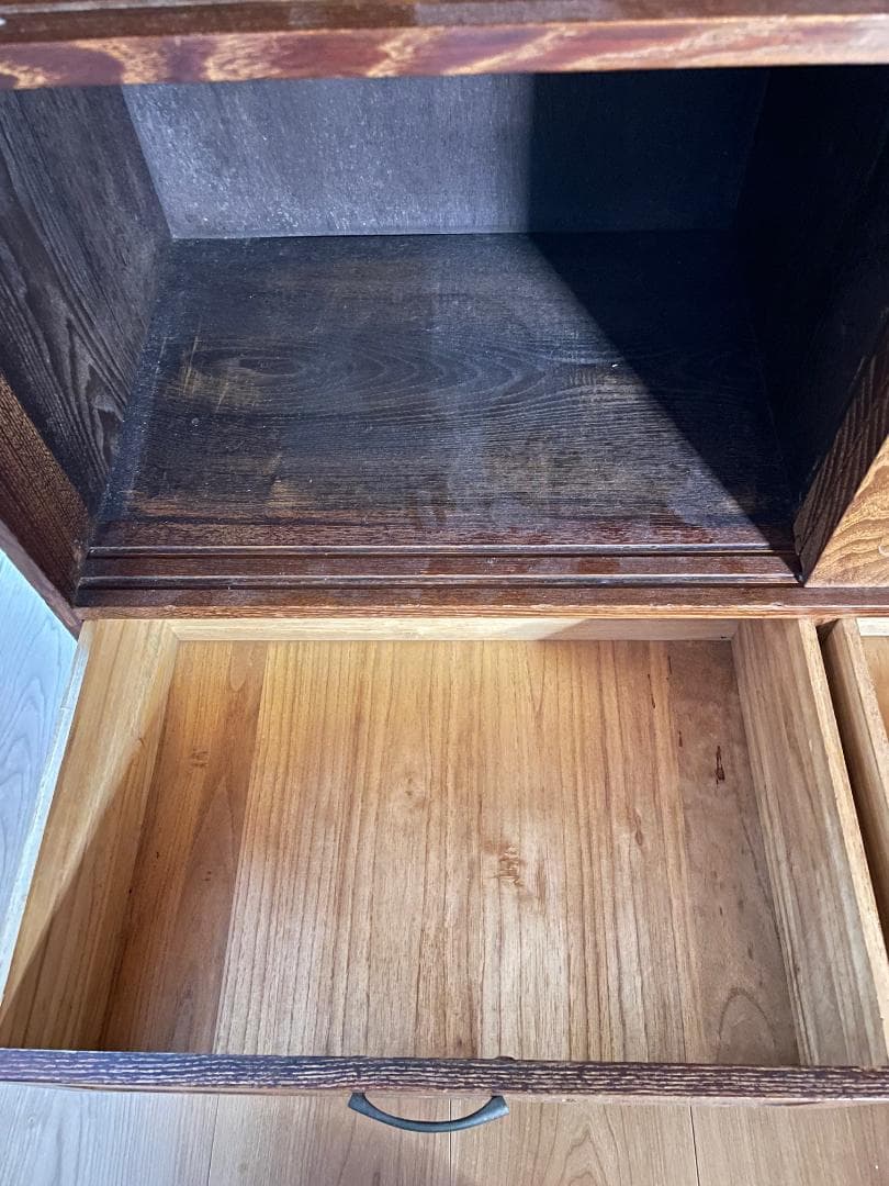 【昭和レトロ】 木製食器棚｜幅88cm｜ガラス引き戸付き｜飾り棚／収納棚｜天然木