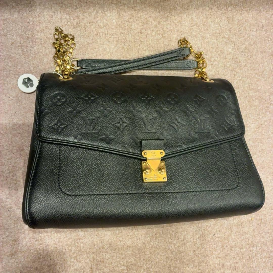 ルイヴィトン　 モノグラム バック　黒 マトラッセタイプ チェーンバッグ