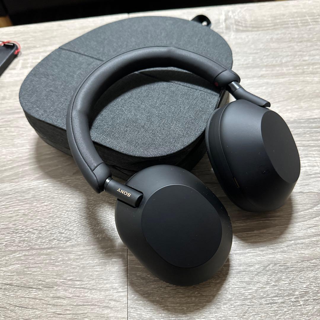 Sony WH-1000XM5 ブラック　専用ケース付き