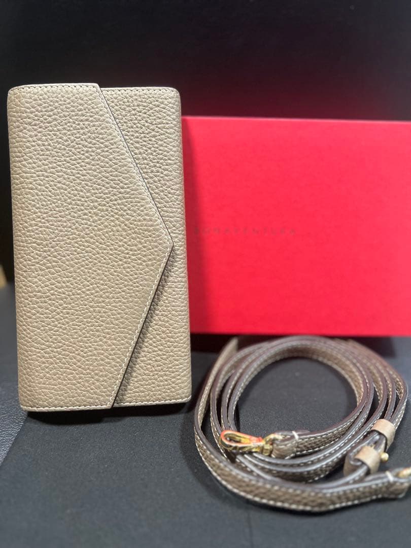 BONAVENTURA iPhone15ProMax 肩掛け ストラップ付き