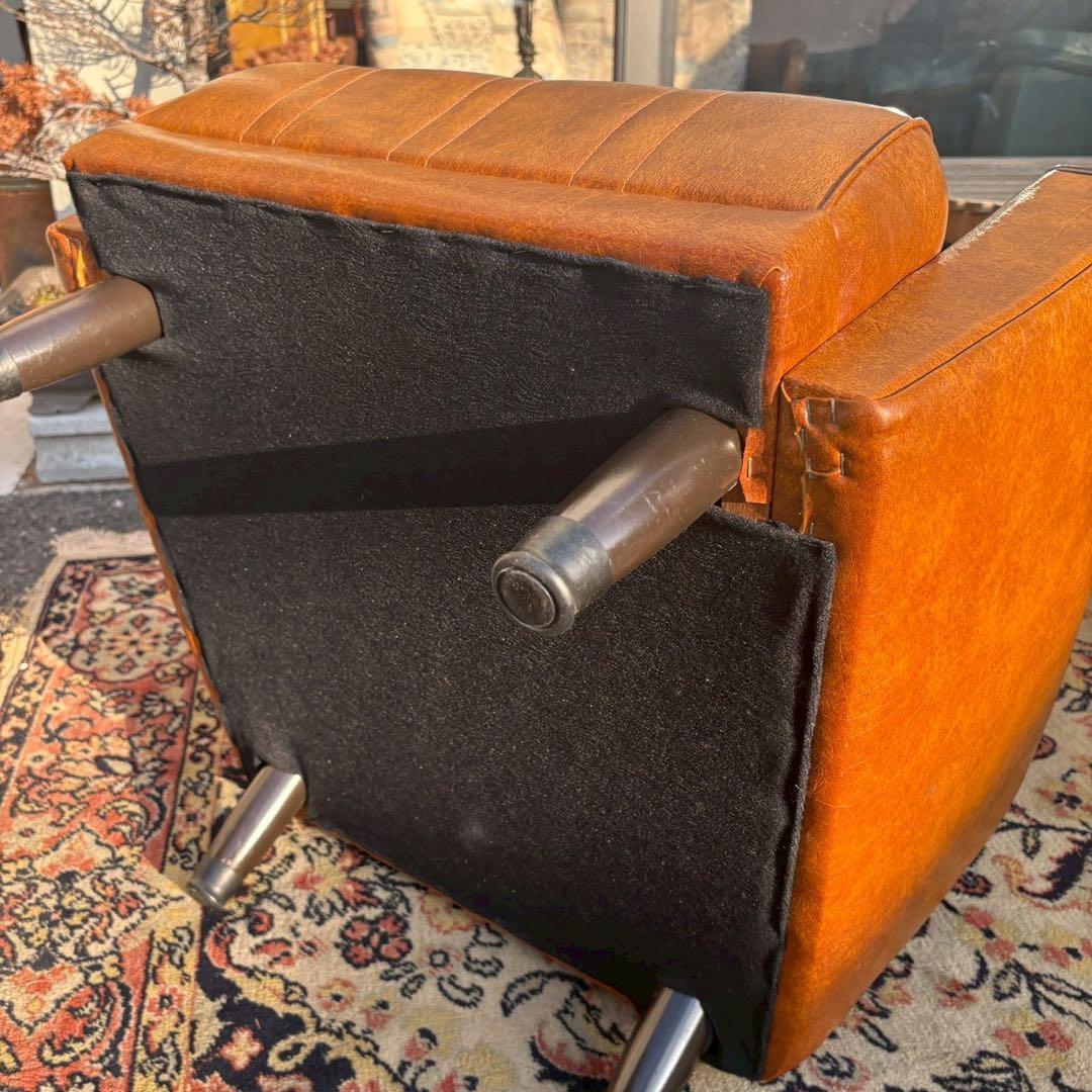 ビンテージ　レザーチェア　木製アームレスト　応接セット　1/2