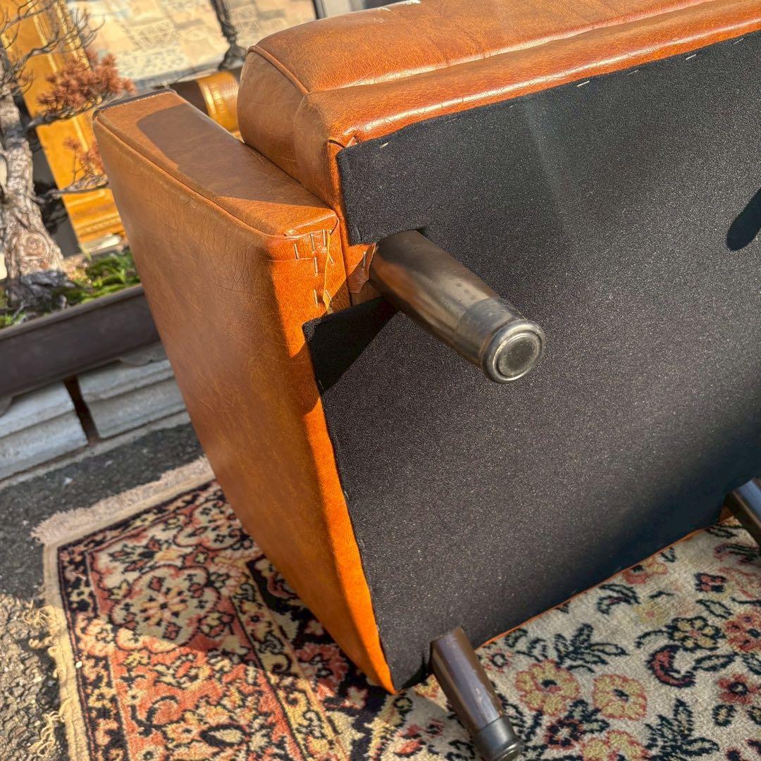 ビンテージ　レザーチェア　木製アームレスト　応接セット　1/2
