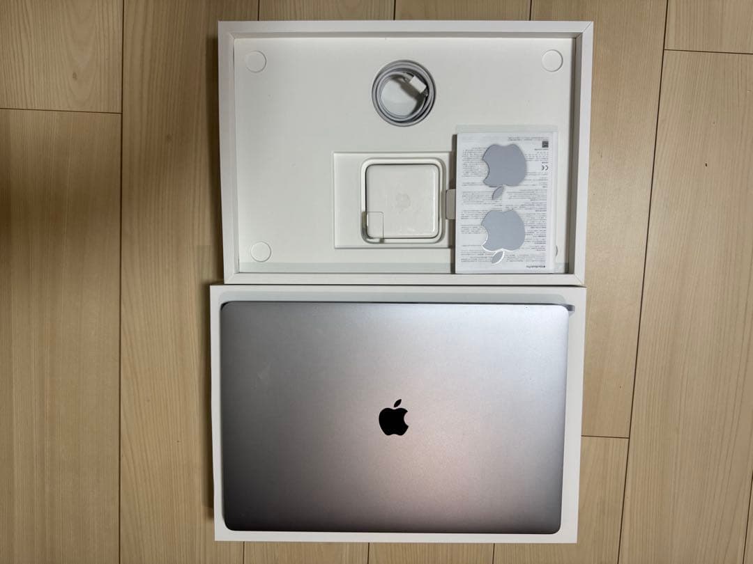 MacBook Pro 2019 16インチ i7/16GB/512GB
