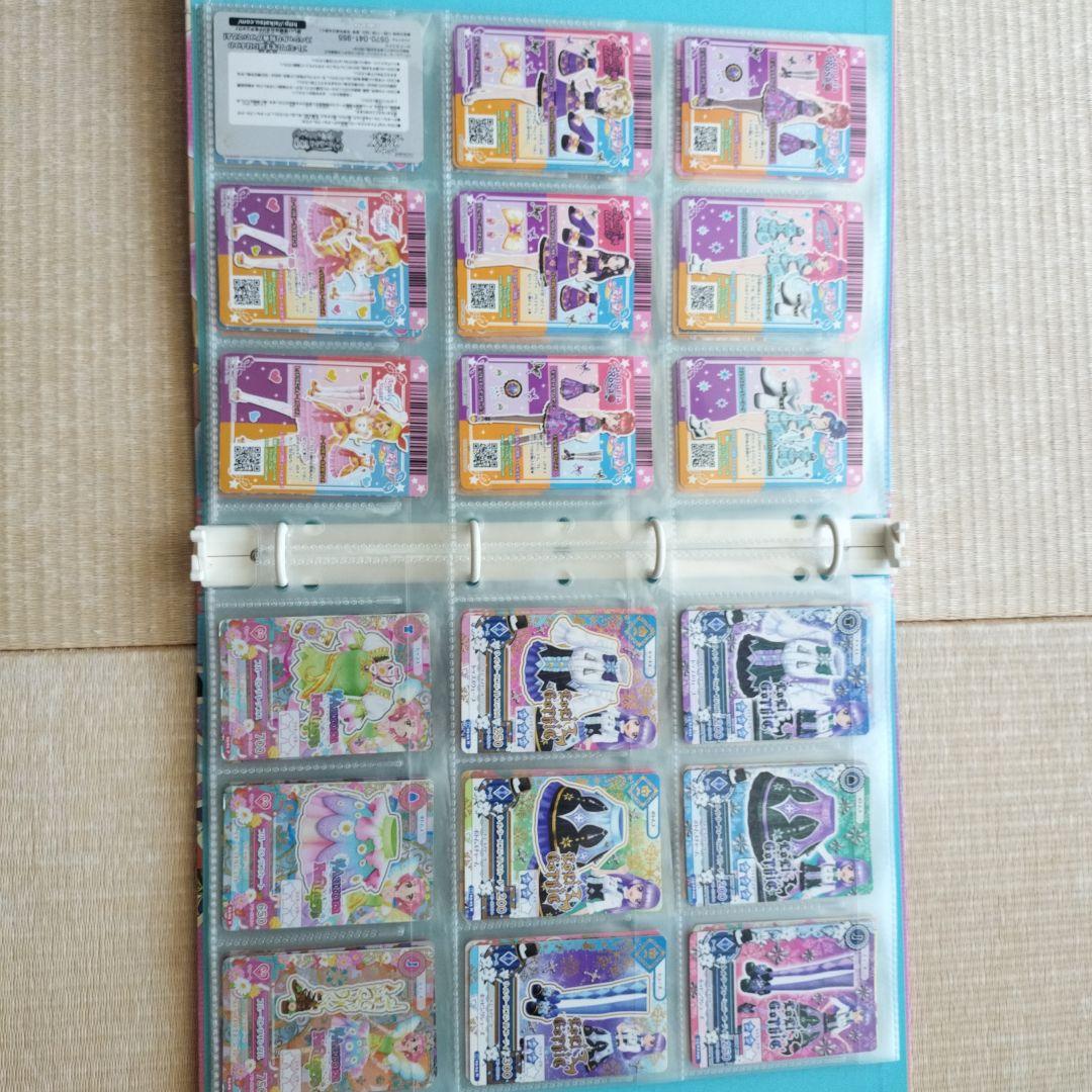 アイカツ 9ポケットバインダー、カード80枚超、学生証、ICカード付