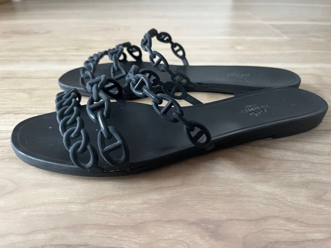 エルメス　ブラック サンダル　シェーヌダンクル