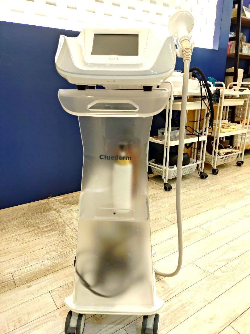 Refit リフィットボディ&フェイス　エステ機器 タッチスクリーン