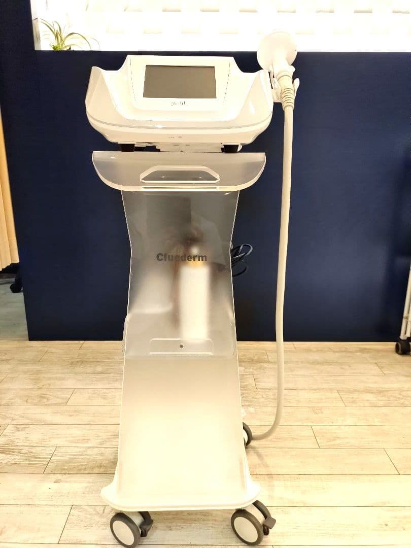 Refit リフィットボディ&フェイス　エステ機器 タッチスクリーン