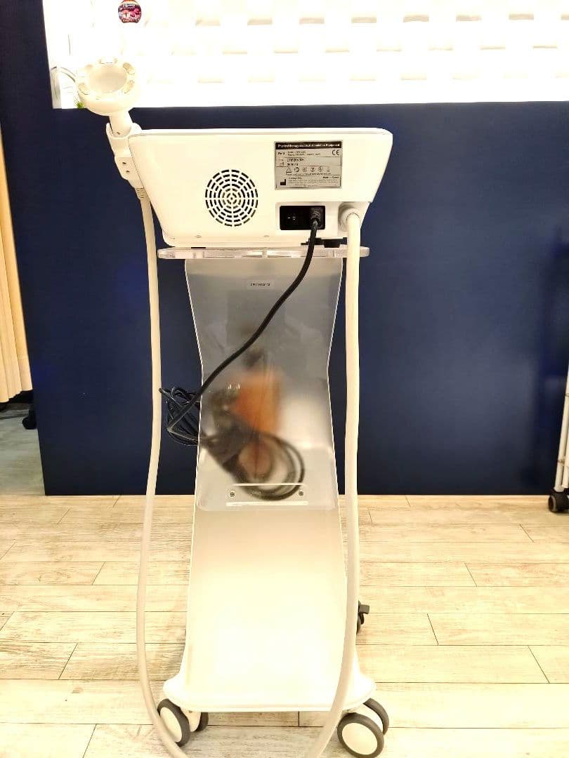 Refit リフィットボディ&フェイス　エステ機器 タッチスクリーン