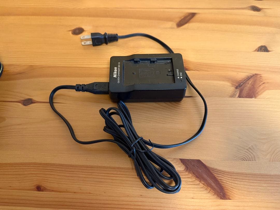 Nikon D70 /Sigma 18-125mm レンズ　、純正充電器