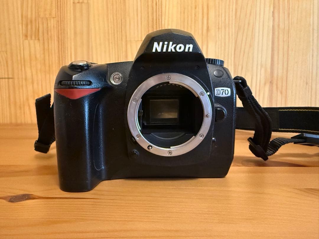 Nikon D70 /Sigma 18-125mm レンズ　、純正充電器