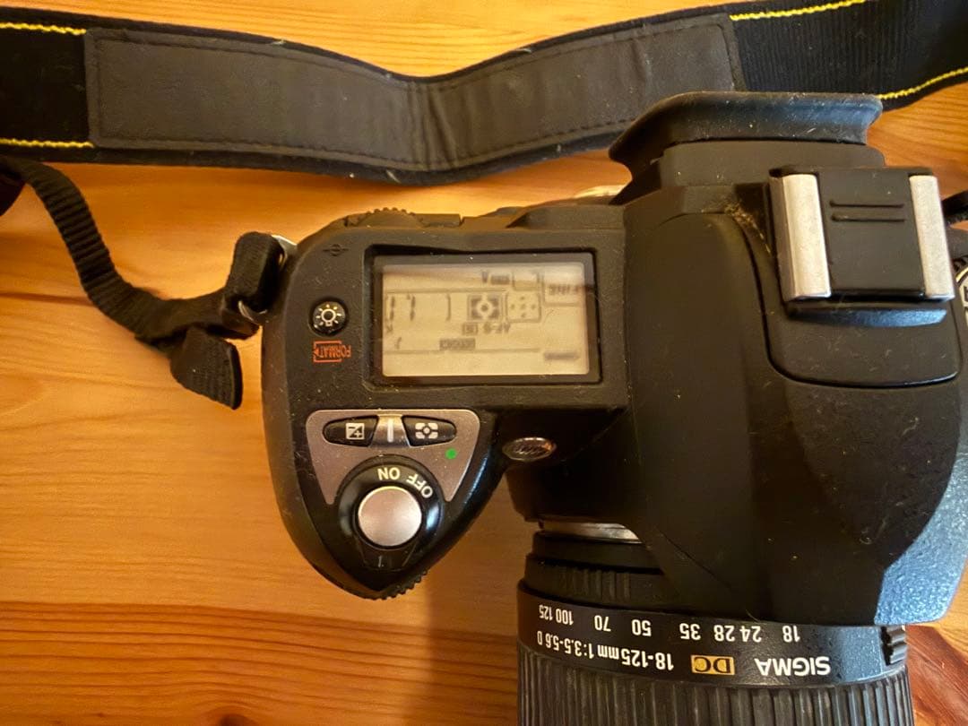 Nikon D70 /Sigma 18-125mm レンズ　、純正充電器