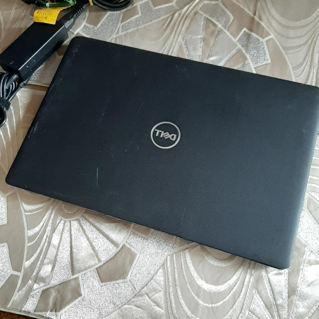 DELL 3500 8世代 i3 256G 500G 1920x1080
